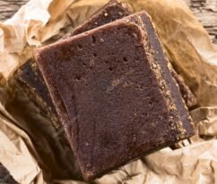 depositphotos_277732762-stock-photo-blocks-chancaca-panela-raw-unrefined